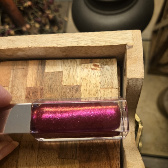 Fenty Beauty Gloss Bomb in Vivid Pink - Picture 3 of 4